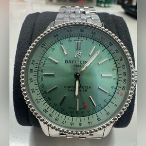 Breitling Navitimer 36 Mint Green Dial | Full Set | Excellent Rare!